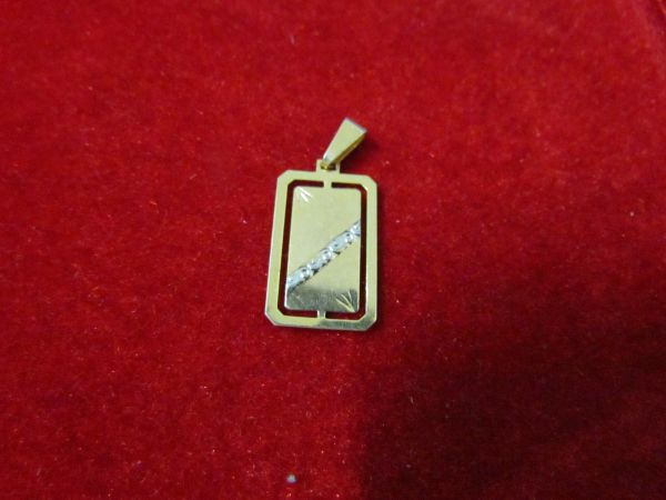 PI31 - Pingente Placa